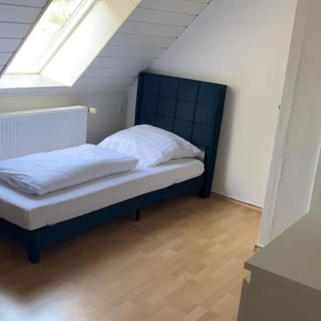 Zimmer In Wohnung Monteure Apartment Kuche Modern Enger エクステリア 写真