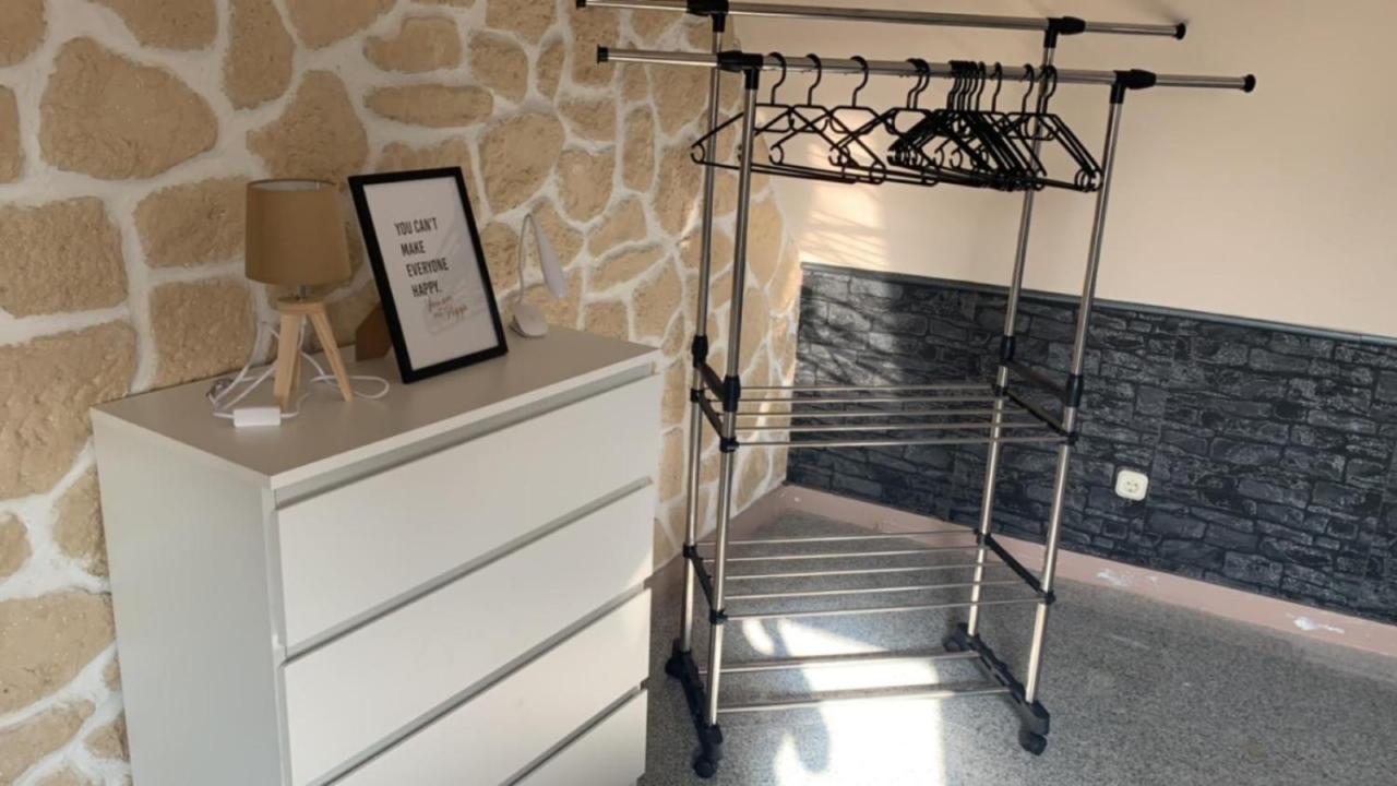 Zimmer In Wohnung Monteure Apartment Kuche Modern Enger エクステリア 写真